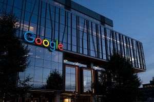 DPA: Google cumpără cu 10 milioane de dolari datele Spirit Airlines pentru antrenarea sistemelor AI